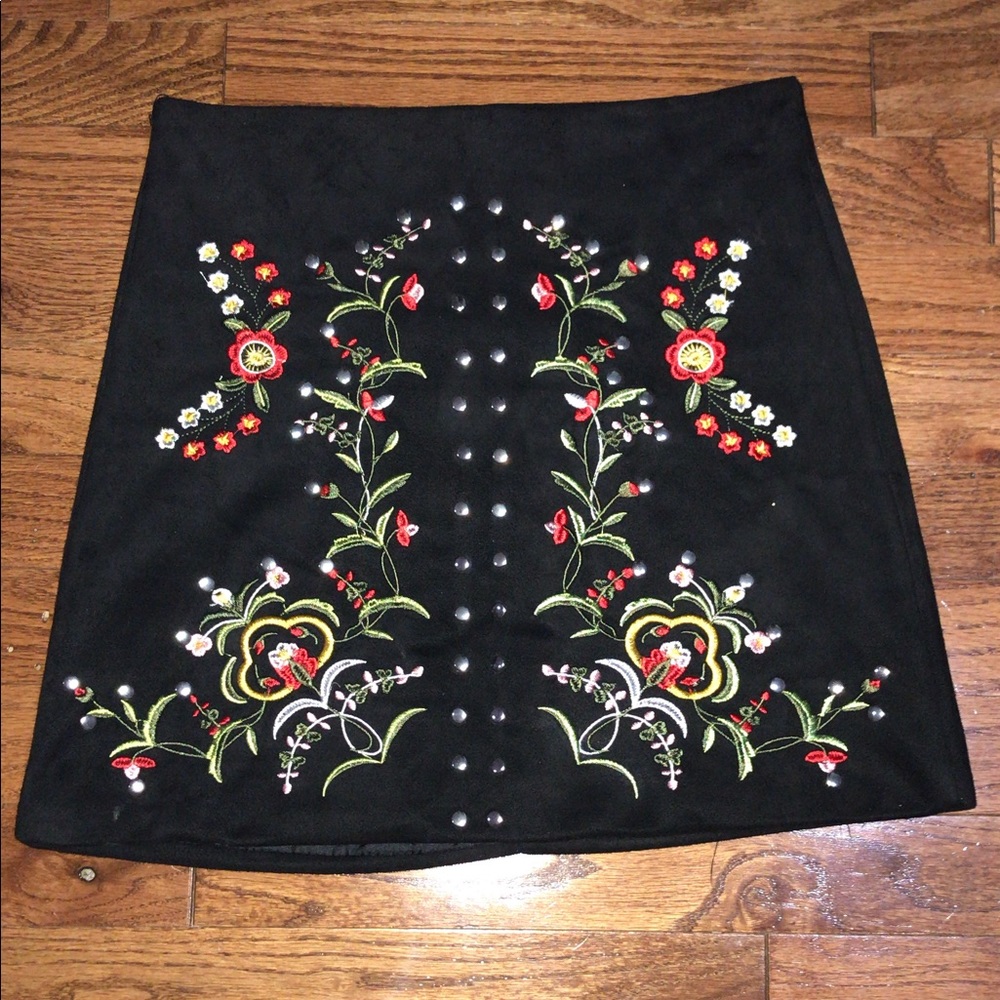 Skirt🖤❤️